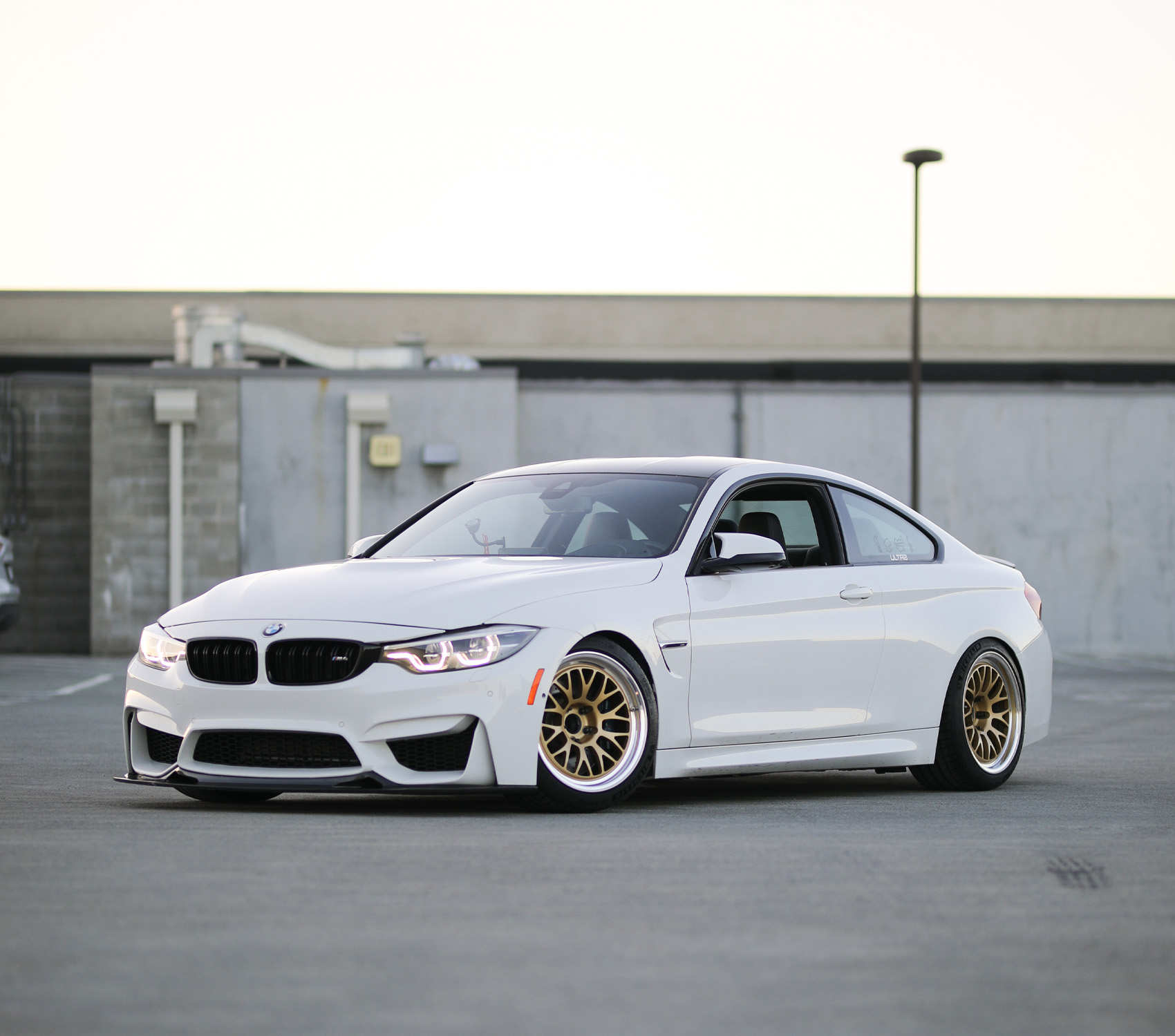 BMW F82 M4 running CS10R wheels in Race Gold with Michelin Pilot Sport 4S