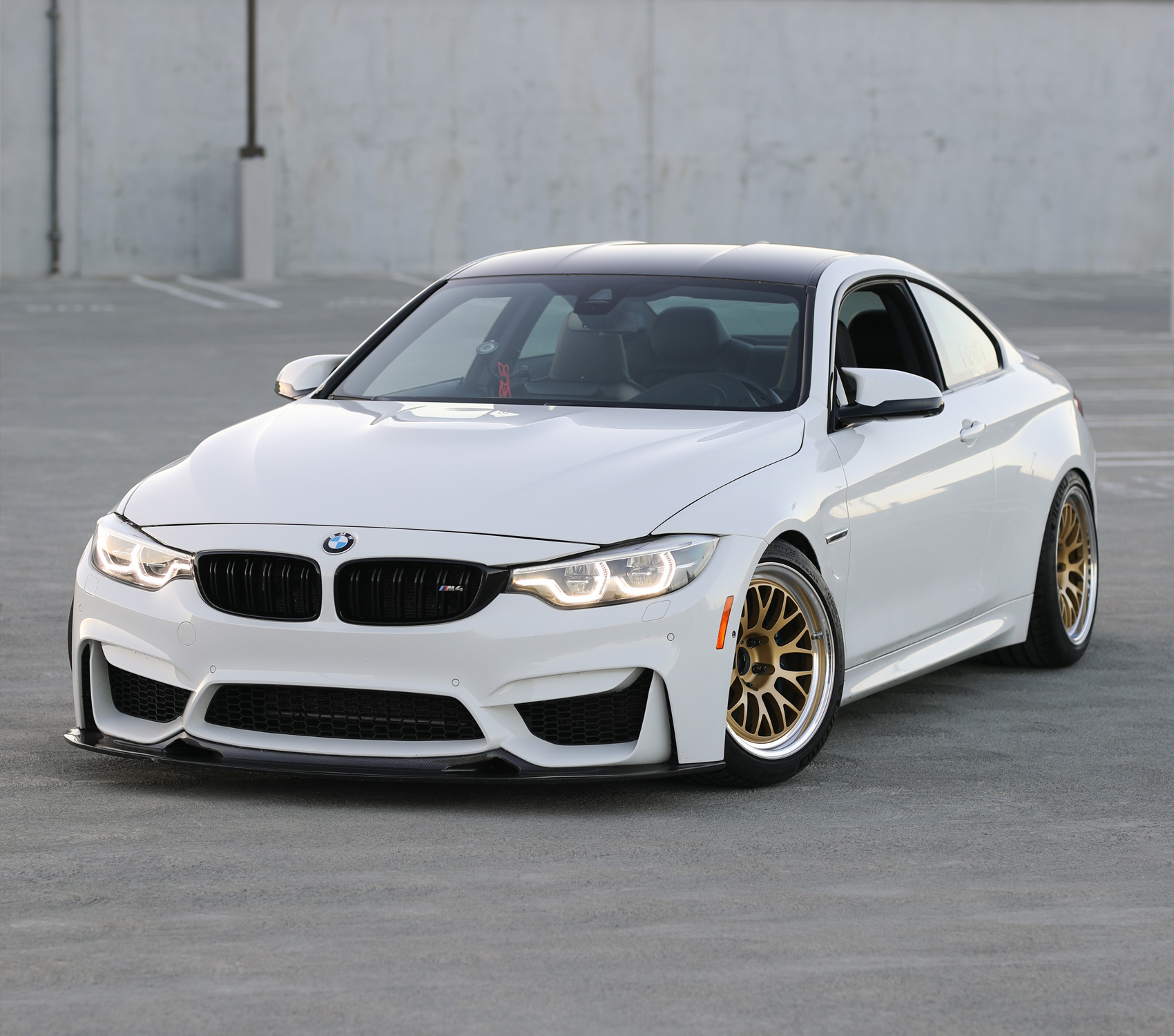 BMW F82 M4 running CS10R wheels in Race Gold with Michelin Pilot Sport 4S