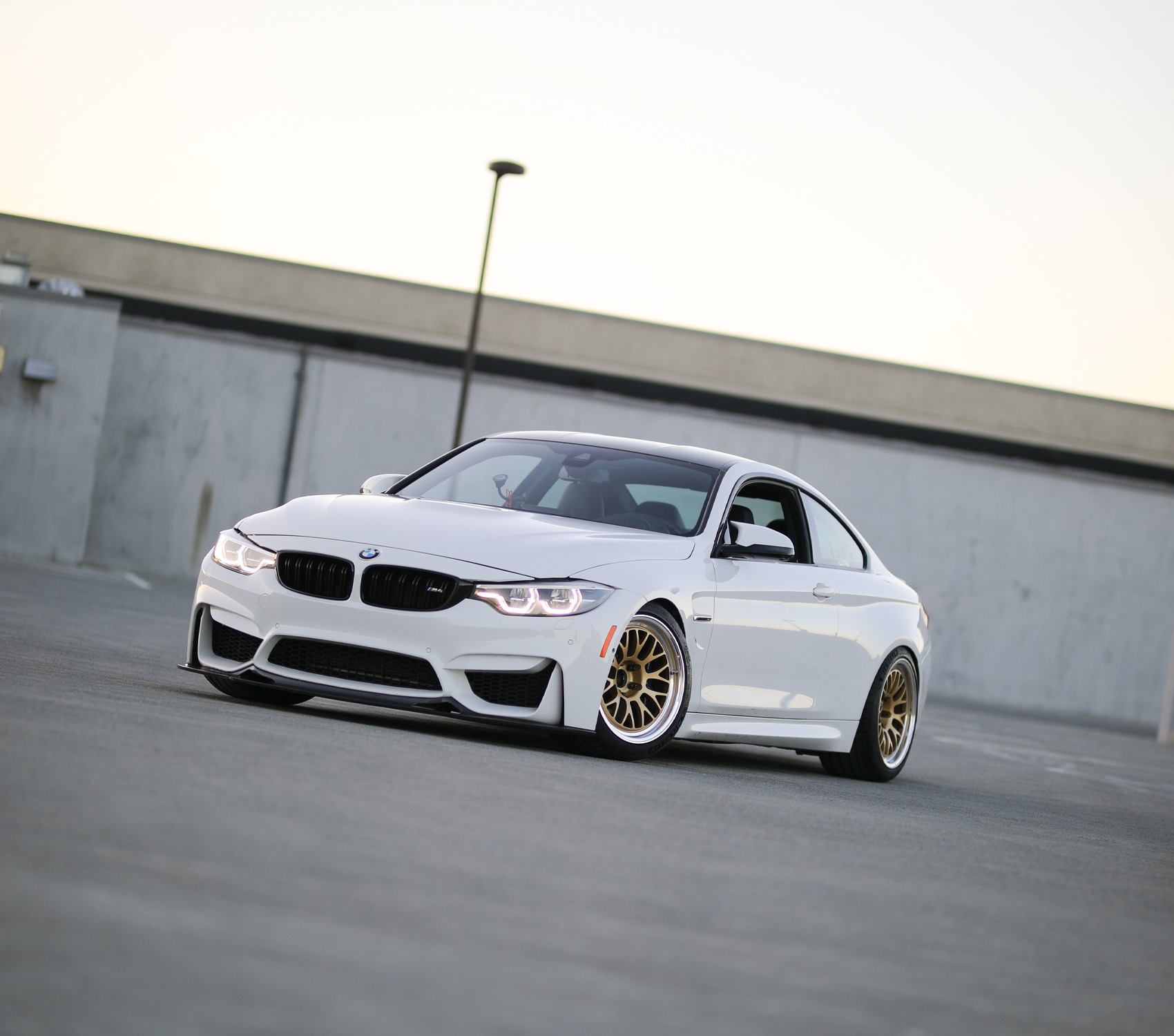 BMW F82 M4 running CS10R wheels in Race Gold with Michelin Pilot Sport 4S