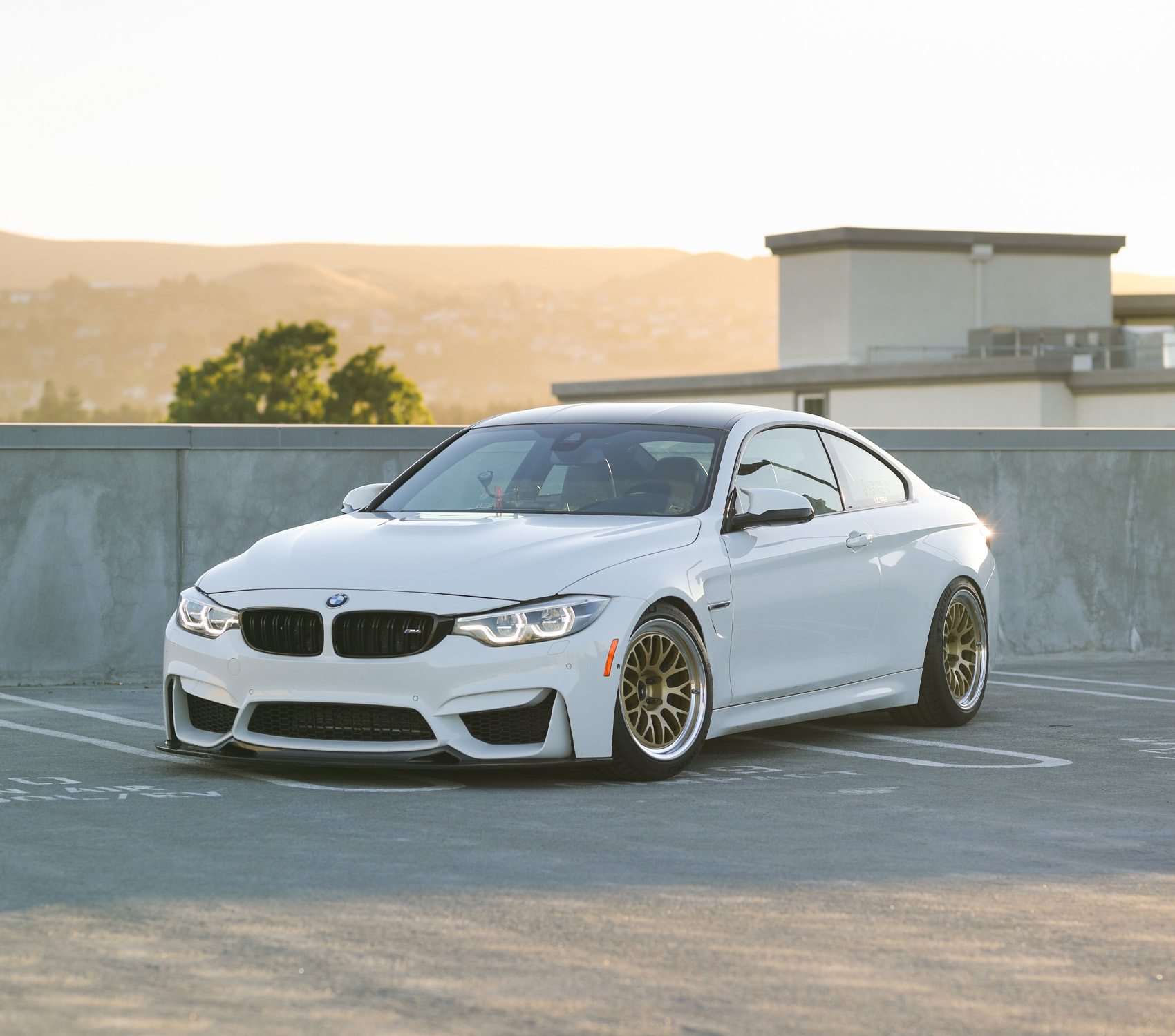 BMW F82 M4 running CS10R wheels in Race Gold with Michelin Pilot Sport 4S